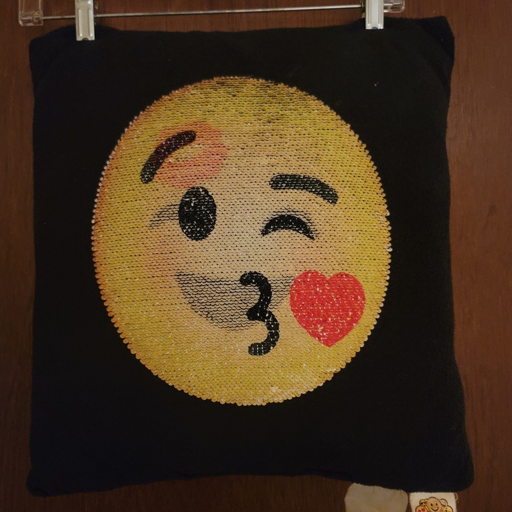 Emoji Pals Pillow 15"x15" Face Changing Lo…